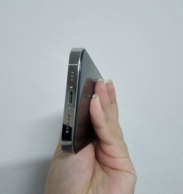 iPhone 13 pro สี silver  3