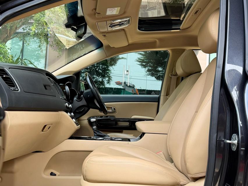 2020 KIA GRAND CARNIVAL 2.2 SXL รถมือเดียวออกป้ายแดง รถวิ่งน้อย เข้าศูนย์ทุกระยะ รถไม่เคยมีอุบัติเหตุครับ รูปที่ 12