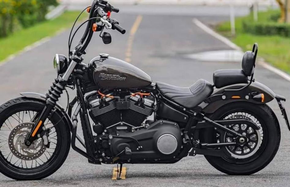 Harley Davidson Street Bob 2021  4