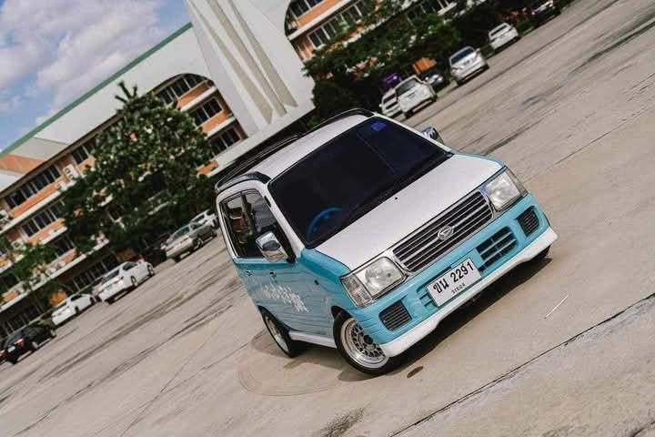 Daihatsu Mira Move 5