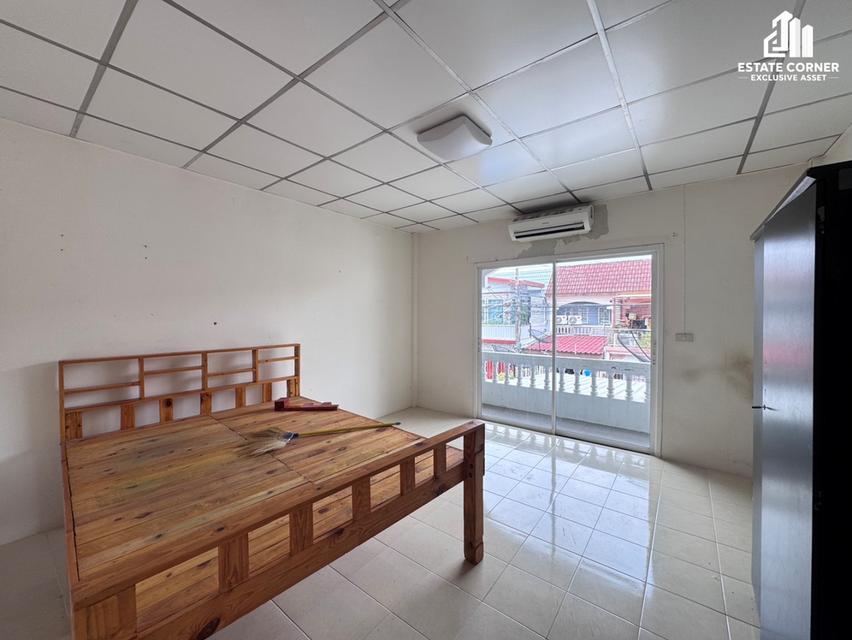 ขายทาวน์เฮ้าส์ หมู่บ้านอัญชลี สนามบินน้ำ ซอยนนทบุรี 42 (ตรงข้ามกองสลาก) . ราคา 1,900,000 บาท (สนใจคุยกันได้ค่ะ) . 7