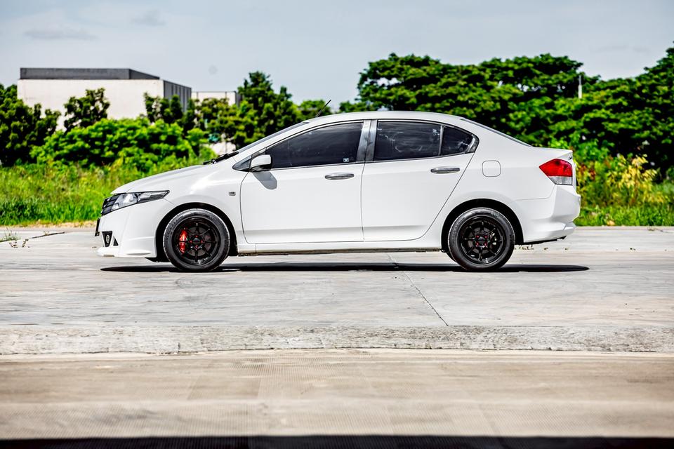 Honda City 1.5V ปี 2010 สีขาว สวยสภาพดี 9