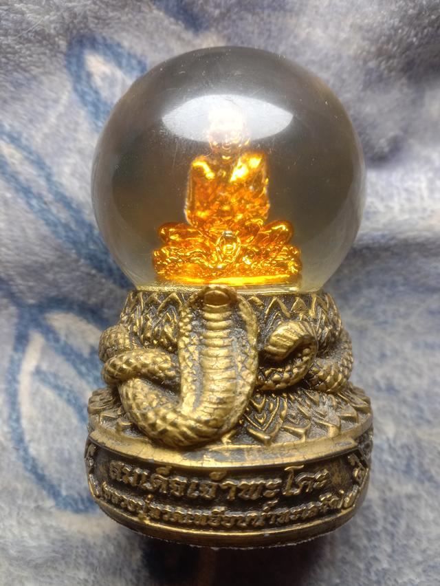 พระบูชาลูกแก้วตั้งหน้ารถ