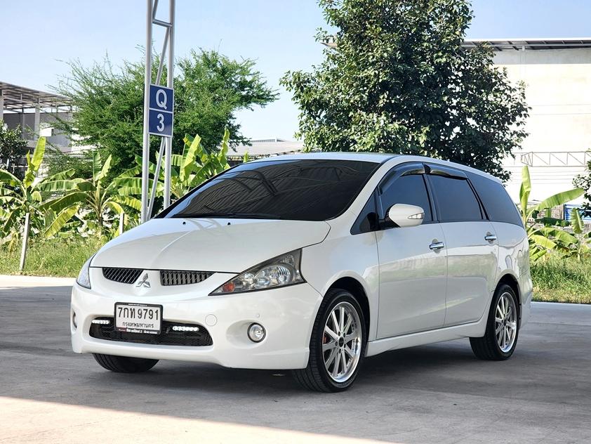 Mitsubishi ​Spacewagon 2.4GLS  A/T ปี 2010 