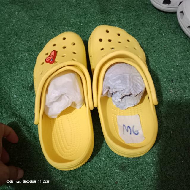 รองเท้า crocs มือสองแท้ 100% ขนาดM6 หรือ เบอร์ 39 หรือขนาดเท้า 24-24.5ซม. 7