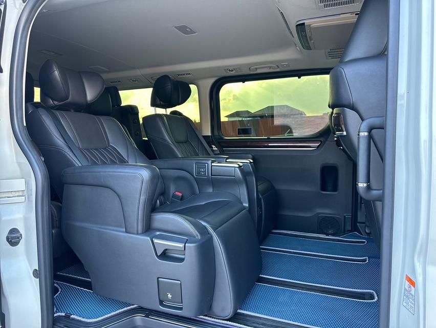 รหัสรถ PAT401 Toyota Majesty 2.8 Premium 6A/T สีขาวมุก ปี 2020 12