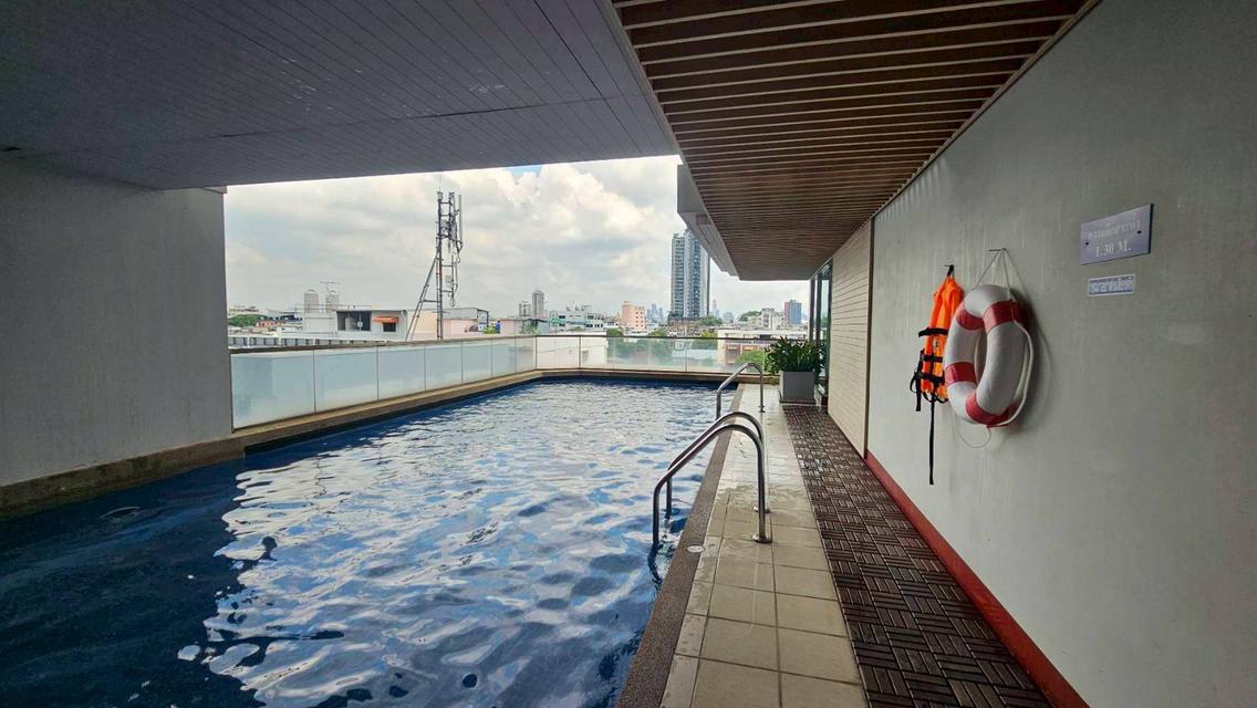 ห้องใหญ่ อยู่สบาย เหมาะกับครอบครัว ชั้น 20 วิวสวยมาก เดอะนิช ตากสิน 12