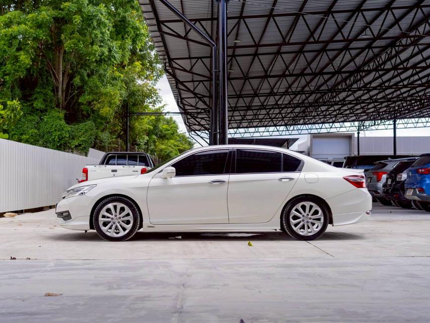 Honda Accord 2.4EL ปี16 4