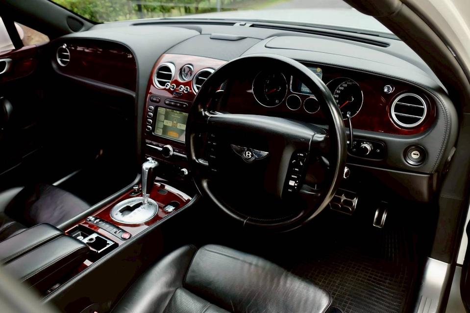 Bentley  Flying Spur 6.0L W12 ปี 2013 รถหรูสมรรถนะเยี่ยม รถสวยใช้น้อย คุ้มๆ 7