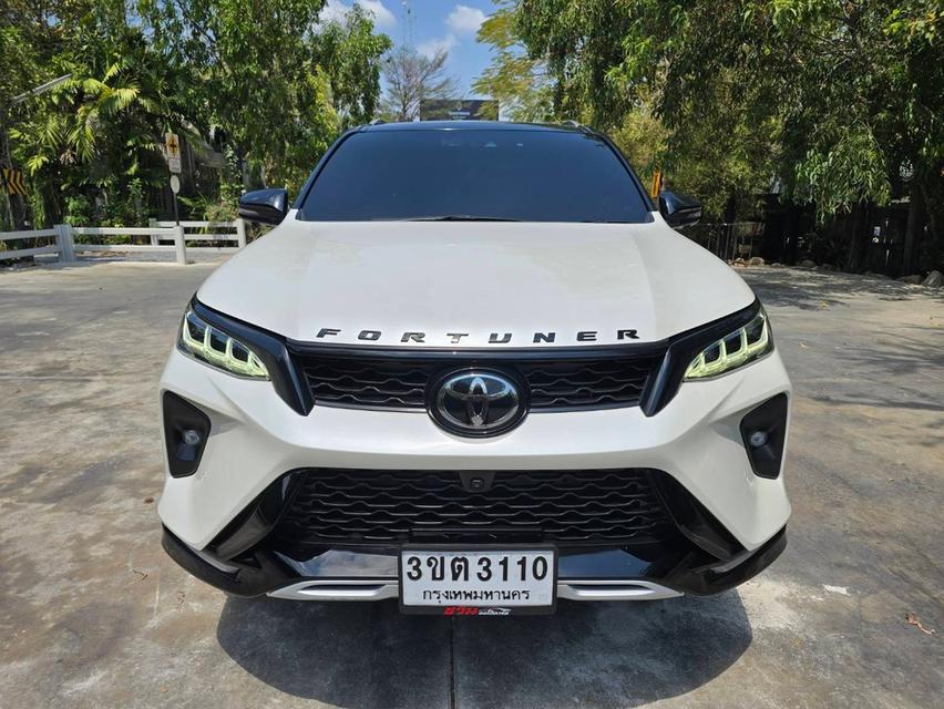 รหัสรถ NKG3110 TOYOTA FORTUNER LEGENDER 2.8 4WD A/T ปี 2022