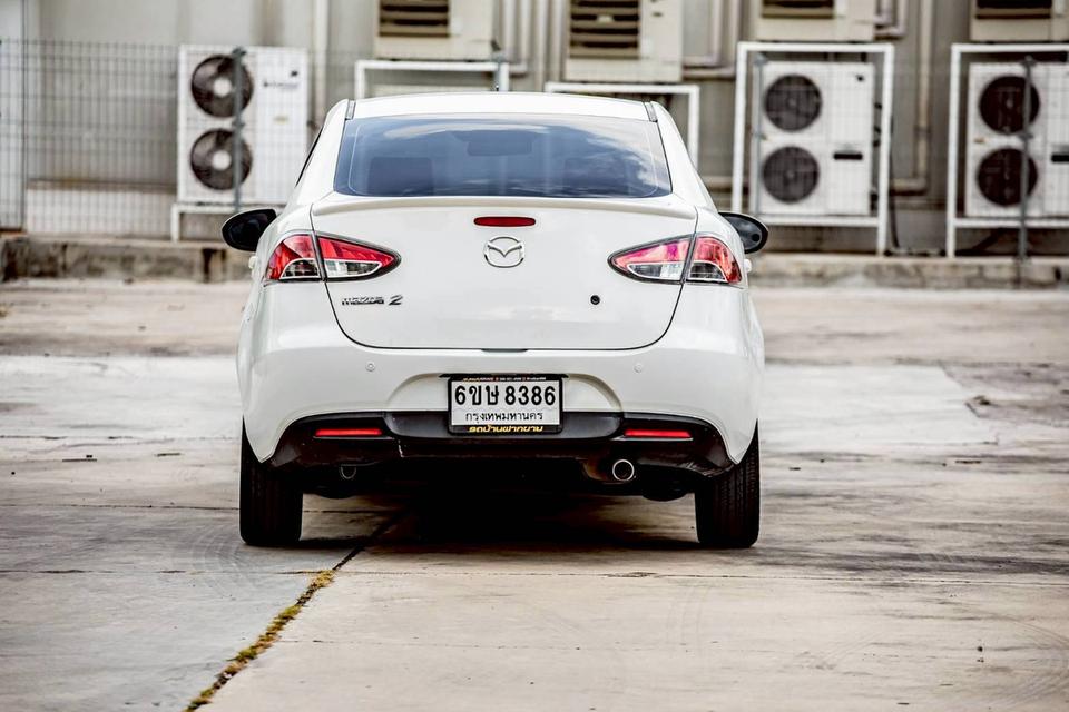 Mazda2 1.5 Groove Sedan ปี 2011 สีขาว เกียร์ออโต้ 8