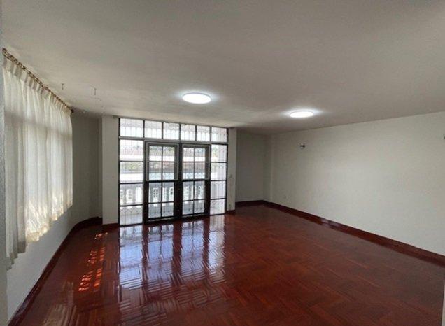 ให้เช่าทาวน์โฮม 4 ชั้น / พหลโยธิน 32 เสนานิคม 1 ซอยต้น ๆ เข้าซอย 100 เมตร / จอดรถ 2-3 คัน 2