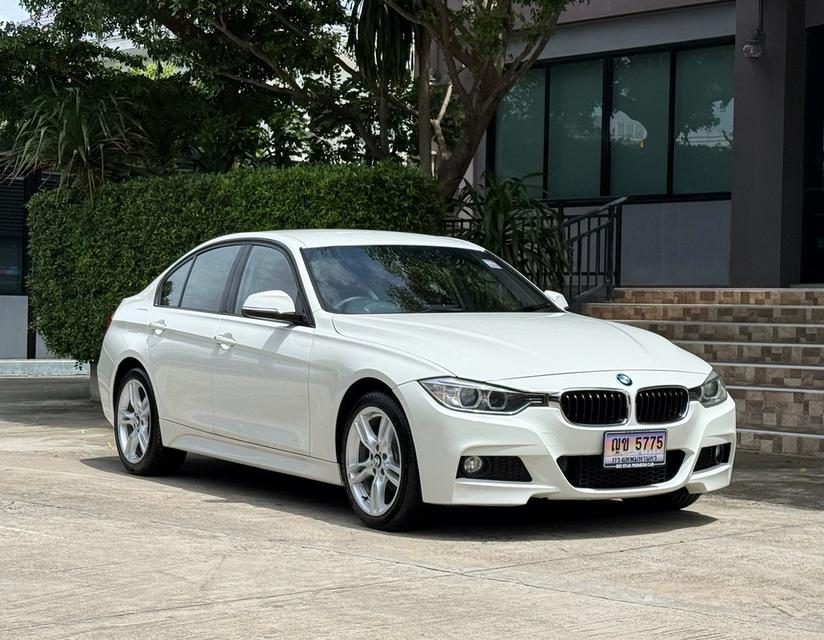 2016 BMW 320I MSPORT (แท้) รถมือเดียวป้ายแดง ออกศูนย์ BMW THAILAND รถวิ่งน้อย เข้าศูนย์ทุกระยะ รถไม่เคยมีอุบัติเหตุครับ