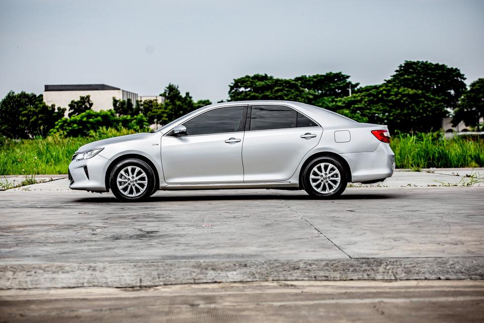 Toyota Camry 2.0G ปี 2014 สีบรอน  10