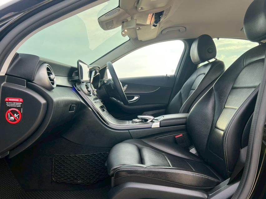 Mercedes Benz C220d Avantgarde W205 2018 จด 2019 10