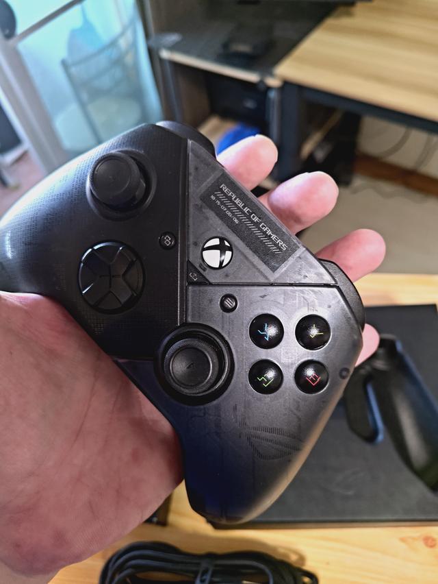 จอยคอมพิวเตอร์ ASUS ROG RAIKIRI GU200X 5