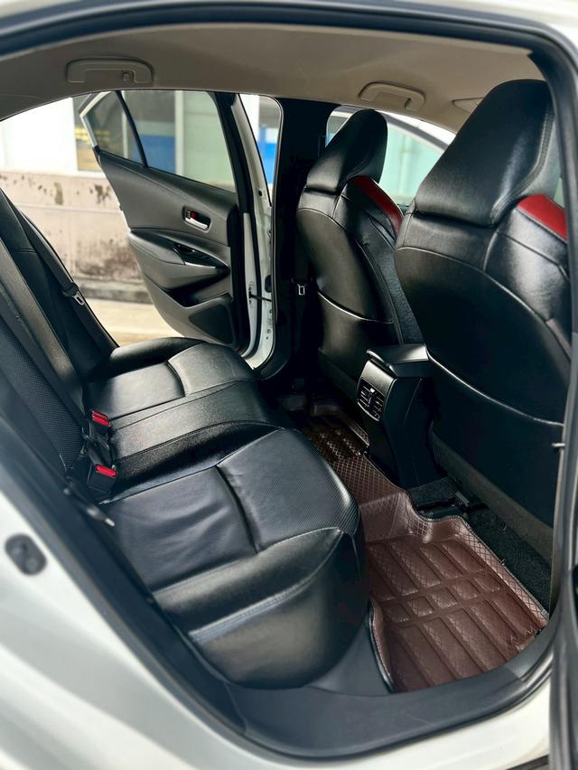 Toyota Corolla Altis 1.8 GR Sports ปี 2021 แท้รถสวยๆ ไมล์ 61,000 กม. 19