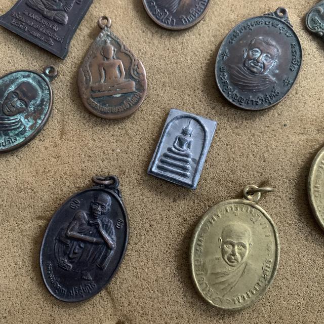 ปล่ลยเหมา 12 องค์ ไม่ทราบที่ 4