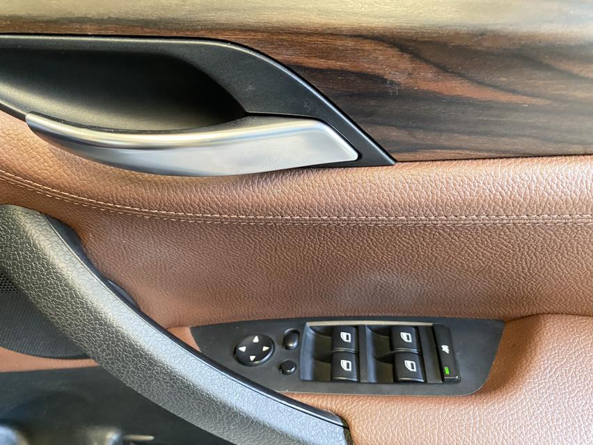 BMW X1 E84 จดทะเบียนปี 2014 เครื่องยนต์ดีเซล ประหยัดน้ำมัน 5