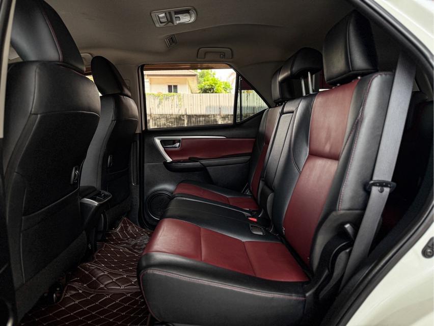 รหัสรถ WRT4613 2018 TOYOTA FORTUNER, 2.8 TRD SPORTIVO 4WD  17