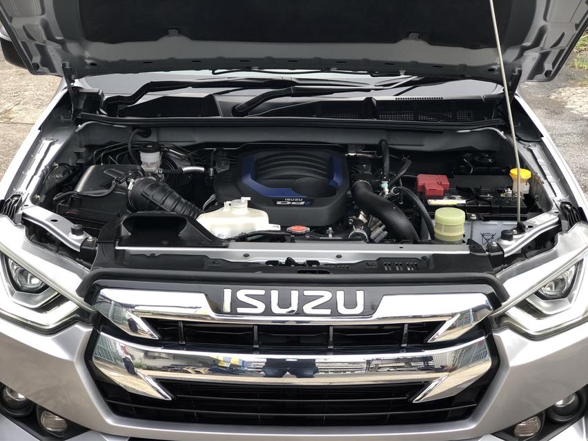 Isuzu D-Max Cab4 1.9 Ddi L DA 2020 ไมล์น้อย ผ่อน 8,xxx ฟรีดาวน์ 9