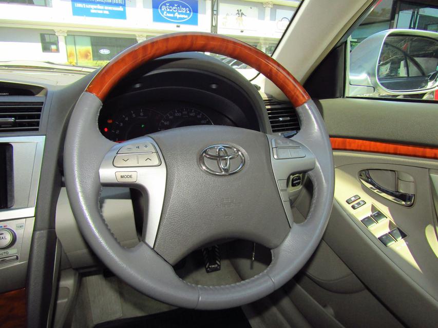 Toyota camry 2.0G 2009 5