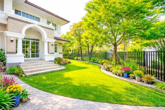 คฤหาสน์ใหญ่มาก บ้าน4นอน 142 ตารางวา สาทร-ราชพฤกษ์ จอดรถได้ 5คัน BTSบางหว้า 900ม. ม.สยาม 1.2กม 2