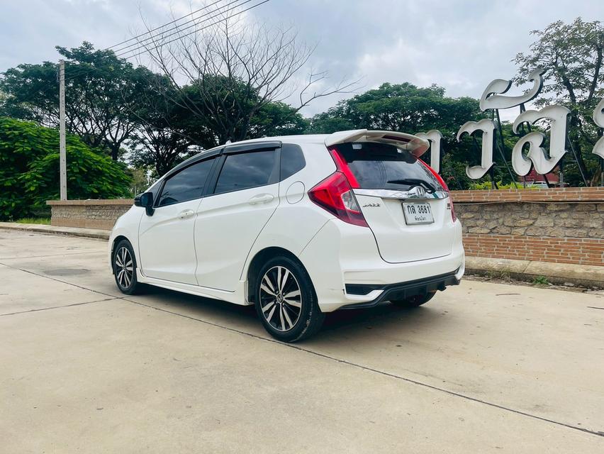   Honda Jazz 1.5 RS AT 2017 รถบ้านเจ้าของเดียว  5