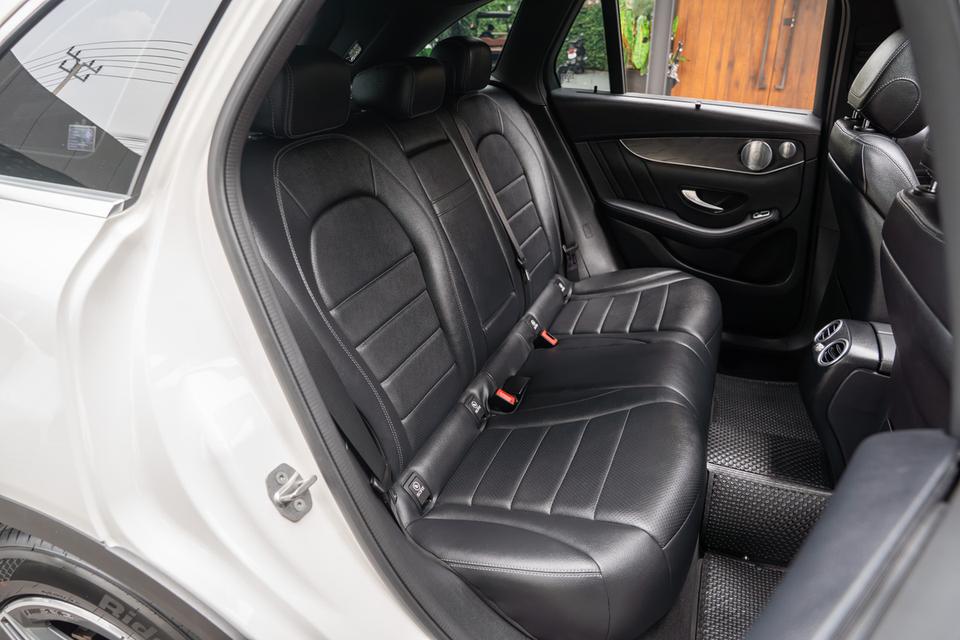 “Mercedes-Benz GLC220d AMG Dynamic” โฉม Facelift ปี 2020 6