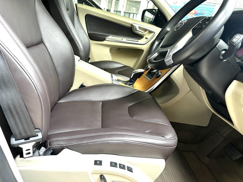 VOLVO XC60 2.0 D4 เครื่องยนต์ดีเซล ปี2013 8