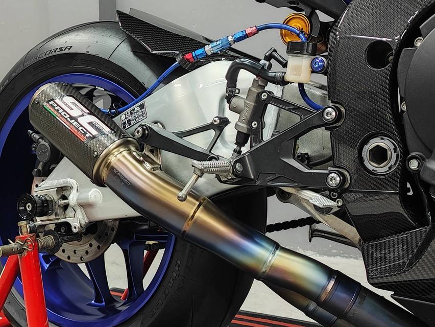 Yamaha  R1M  ปี2019 ราคาเร้าใจ ออกรถ 0 บาท  16