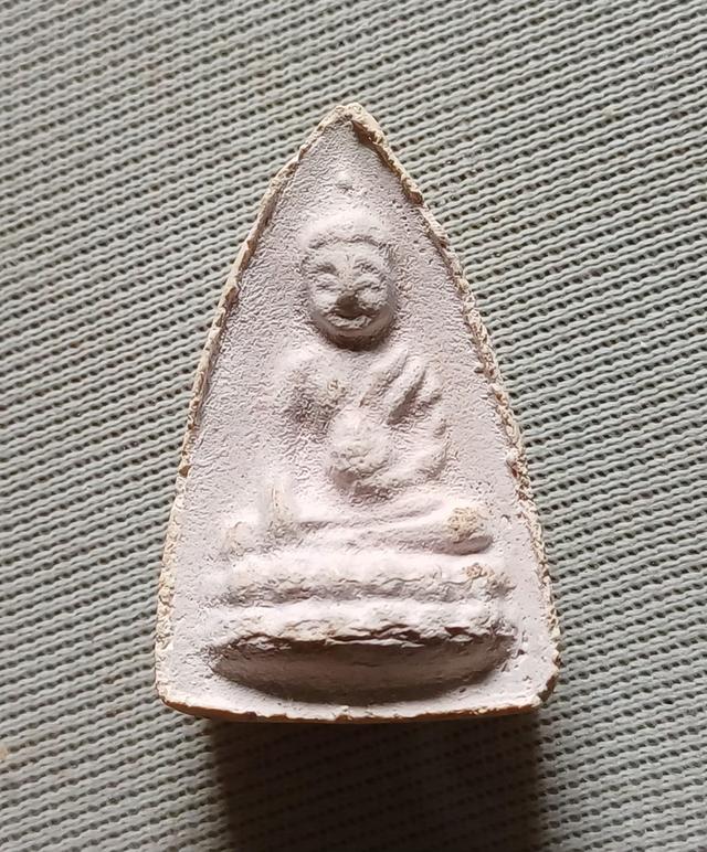 พระพุทโธน้อยคุณแม่บุญเรือน