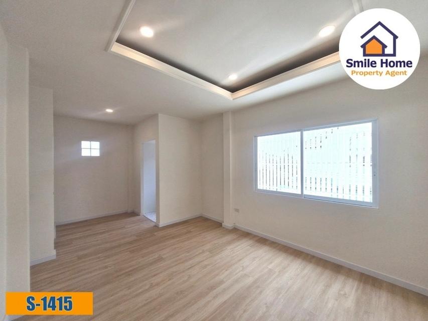 ลัลลี่วิลล์1 ซอยมังกร แพรกษา สมุทรปราการ หลังริมรีโนเวทใหม่ 8