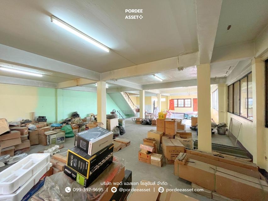 ขาย!! อาคารพาณิชย์ 3.5 ชั้น 2 คูหา ติดถนนบางบัวทอง - สุพรรณบุรี 340 (หลังมุม ขนาด 84 ตร.ว.) ถ.บางบัวทอง-สุพรรณบุรี บางบัวทอง นนทบุรี 16