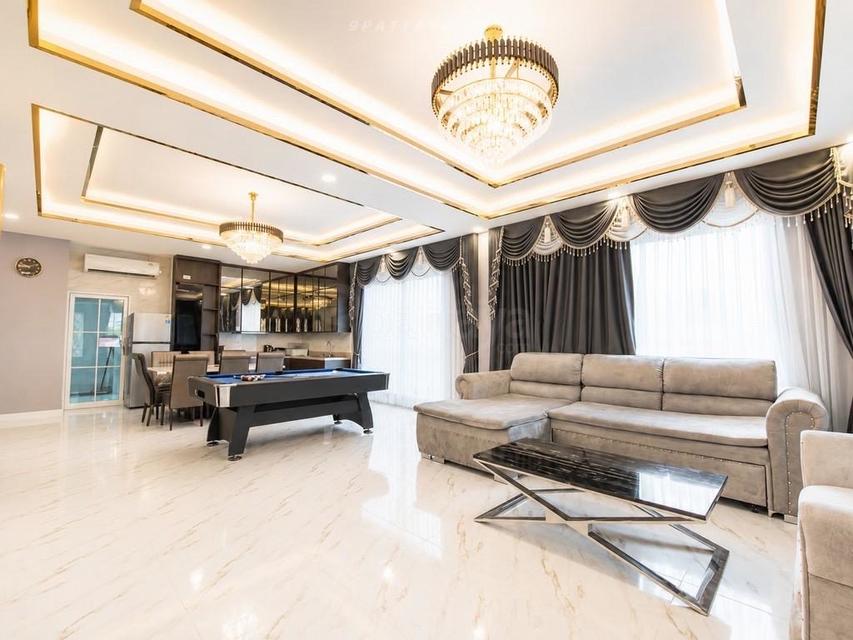 For Sale — Modern Luxury House with Pool 93sqw 400sqm 3bedrooms 3 bathrooms near international schools, local market, and motorway. 11