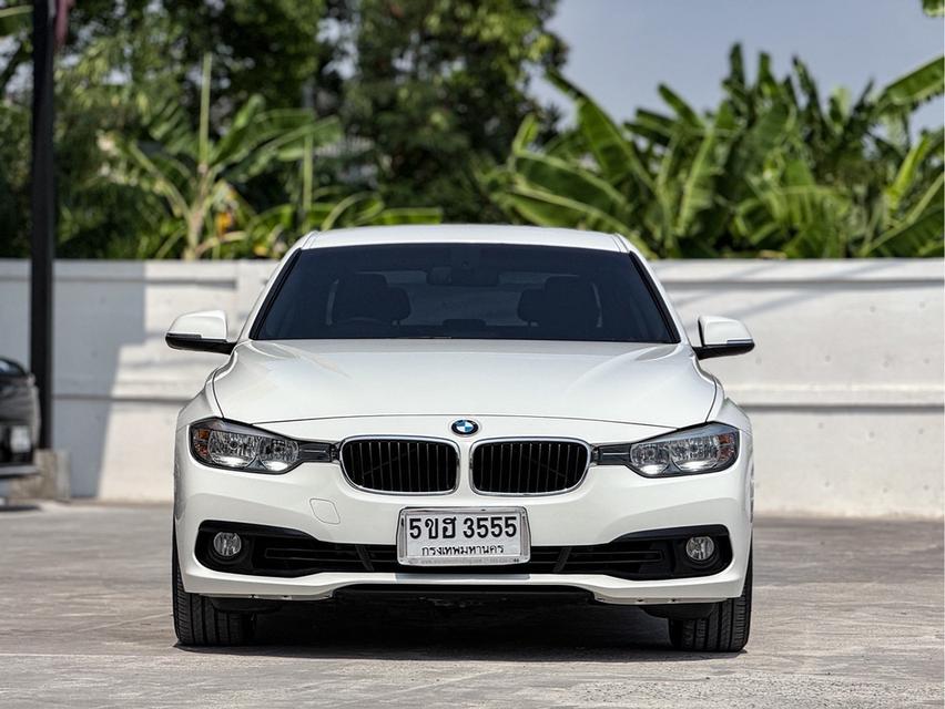 รหัสรถ WRT3555 2016 (จดทะเบียน2017) BMW SERIES 3, 318i โฉม F30