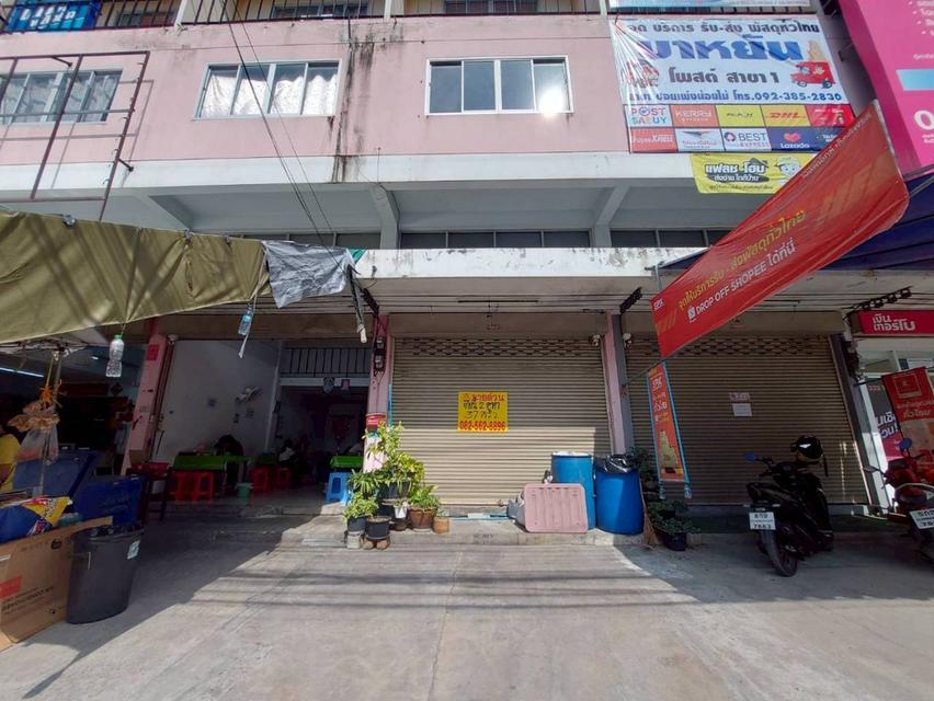 ขายตึก 3 ชั้น 2 คูหา ถนนเพ่งน้อยไม้ คลอง2 ลำลูกกา 2