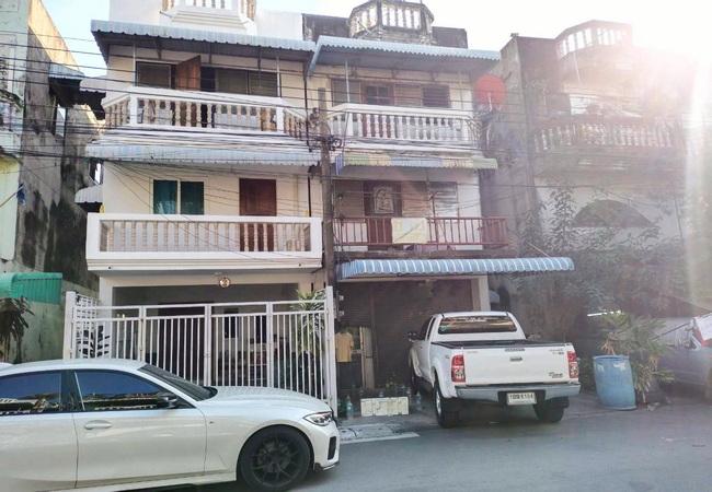 ขายอาคารพาณิชย์ ถนนร่มเกล้า ซอย 21 แขวงคลองสามประเวศ เขตลาดกระบัง กรุงเทพมหานคร 1