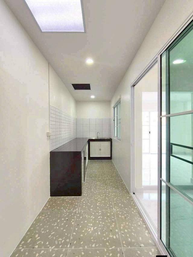 บ้านเดี่ยว ลำลูกกาคลองสี่ ไสวประชาราษฎร์  หมู่บ้านเอสวิล นัดชมบ้าน 085-318-6868 คุณวา 12