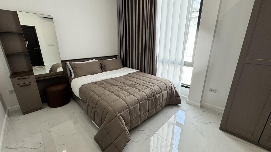 โครงการใหม่ Narit Ville ทาวน์โฮม 2 ชั้น 4 ห้องนอน 4 ห้องน้ำ 4