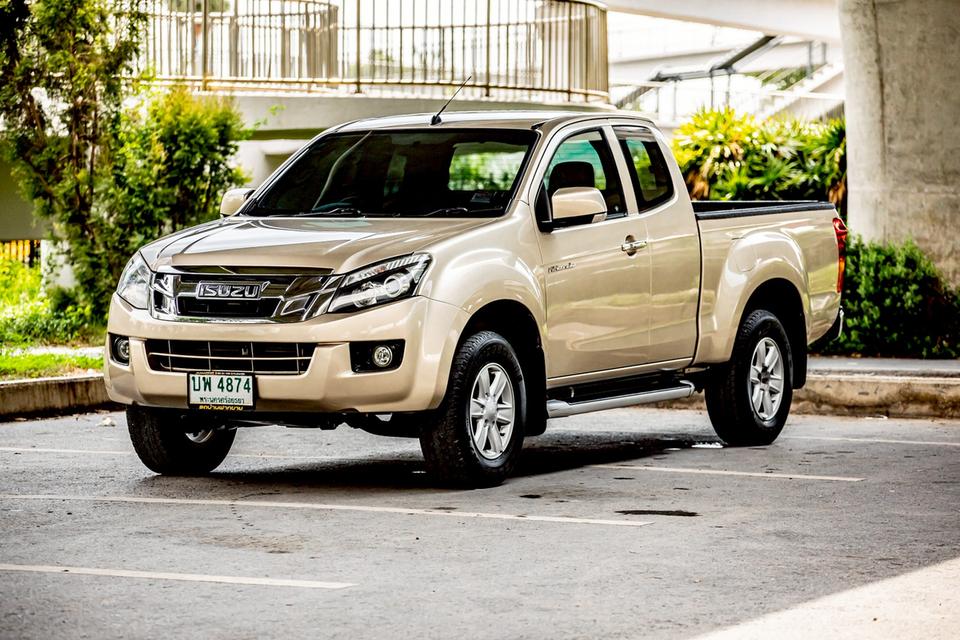 Isuzu D-Max Hi-Lander Cab 2.5 VGS Z ท๊อปปี 2012 เกียร์ธรรมดา สีทอง