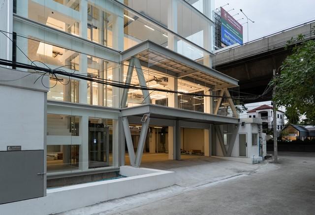 ขายอาคาร โฮมออฟฟิศ สำนักงาน ริมถนนพระราม 9 สร้างใหม่ยังไม่เคยใช้งาน บนทำเลพระราม9 ใกล้เดอะไนน์พระราม 9 2