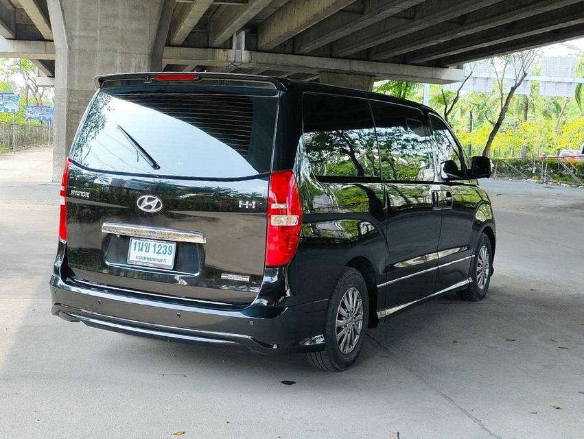 ขาย Hyundai H1 2.5Deluxe ปี20 6