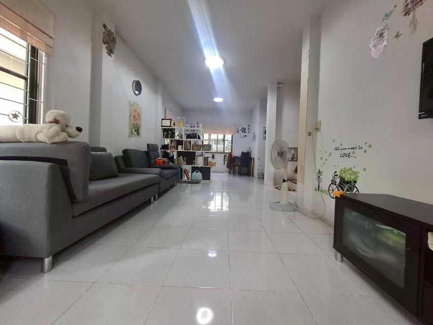 ขายบ้านแฝด หมู่บ้านเต็มสิริเพลส 3 ติดถนนมิตรไมตรี ซอยมิตรไมตรี 12/1 2