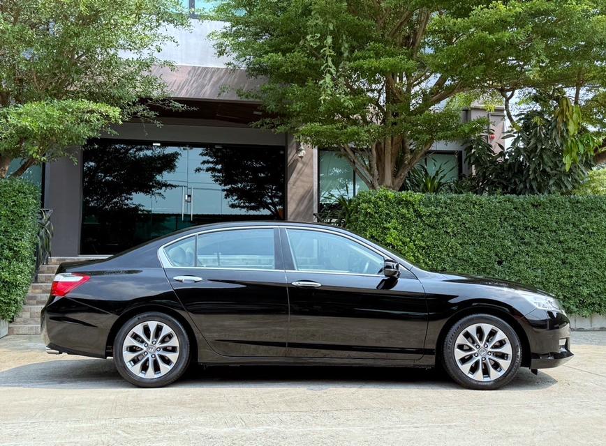 2015 HONDA ACCORD 2.4 EL รถมือเดียว 77,000 กม รถเข้าศูนย์ทุกระยะ ไม่เคยมีอุบัติเหตุครับ