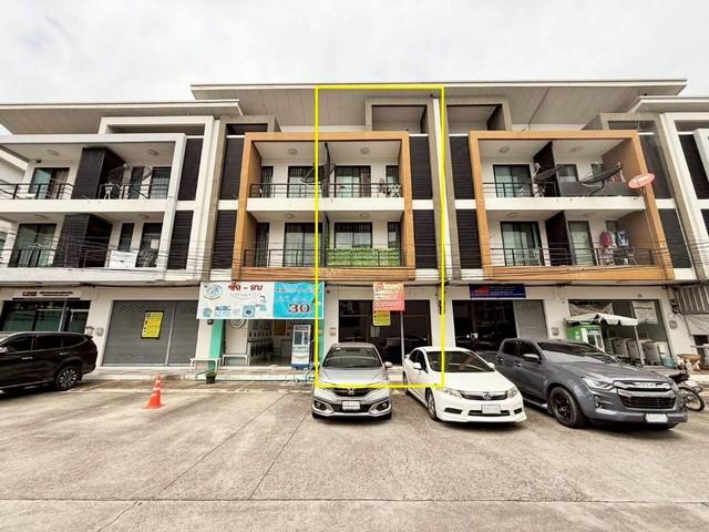 ขายอาคารพาณิชย์ (พร้อมผู้เช่า) ในโครงการดีคอมเพล็กซ์ ศรีราชา-นิคมปิ่นทอง1 ต.หนองขาม อ.ศรีราชา จ.ชลบุรี 2