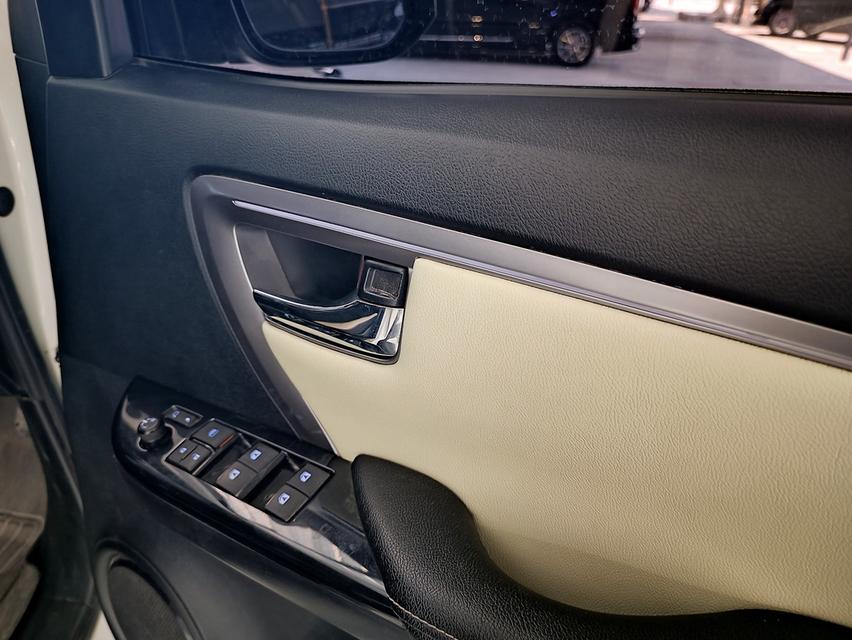 FORTUNER LEGENDER 2.8 4WD ปี 2021จด22 ✅ ฟรีค่าจัด-ค่าโอน ✅ ฟรีประกันภัย ✅ ฟรี พรบ 17