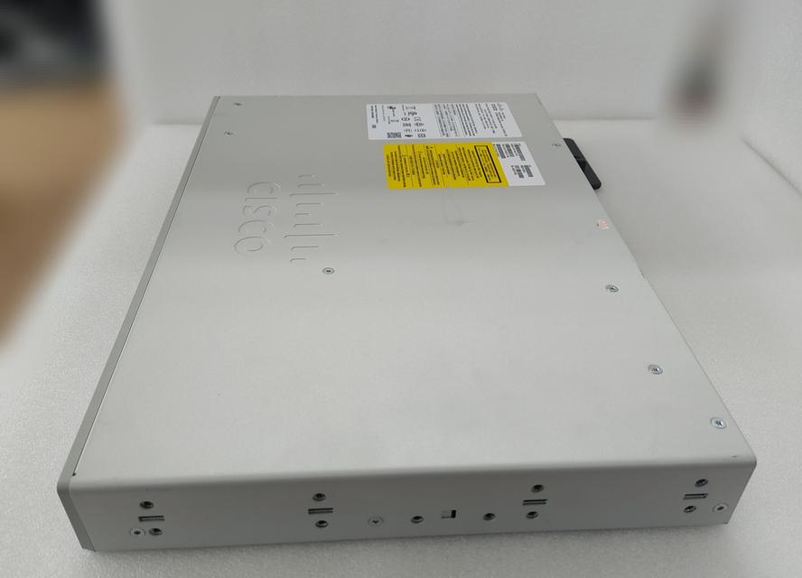 Cisco C9200L-48T-4G-E (W/1x AP Power) มือสอง ทดสอบแล้ว ประกัน 1 ปีจากผู้ขาย 5