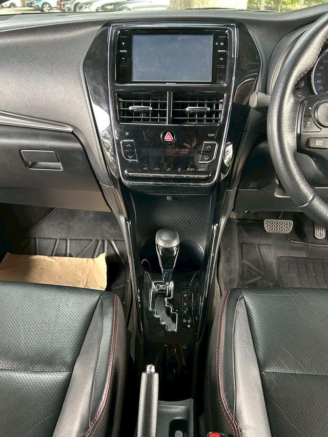 ลดล้างสต๊อก!! Toyota Yaris ATIV 1.2 High AT ปี 2019 13