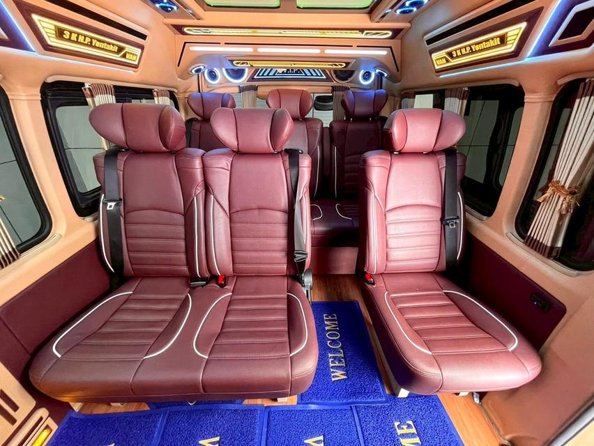 ปี 2024 TOYOTA COMMUTERรถตู้แต่ง VIP เต็ม ไมล์หมื่นกว่าโล สำนัก YONTAKIT 15